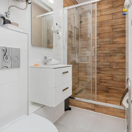 Cozy In Downtown By Renters Γκντανσκ